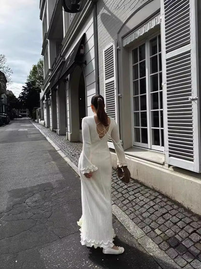 "White Elegance" Langarm Maxikleid